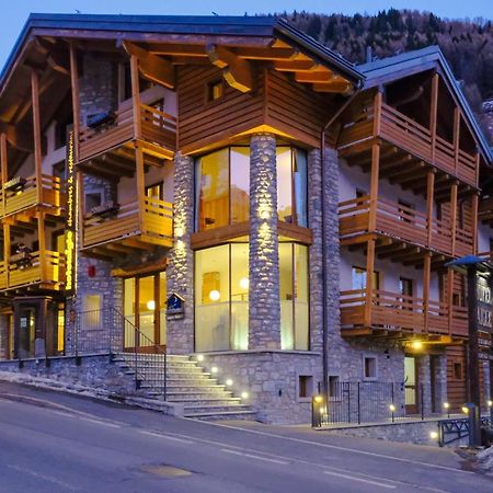 Hotel Aigle Courmayeur Buitenkant foto