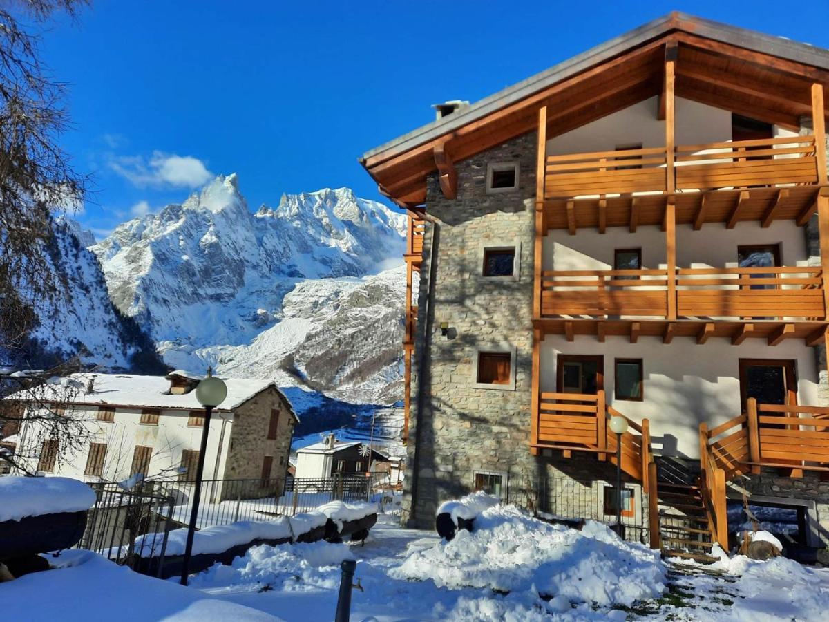Hotel Aigle Courmayeur Buitenkant foto