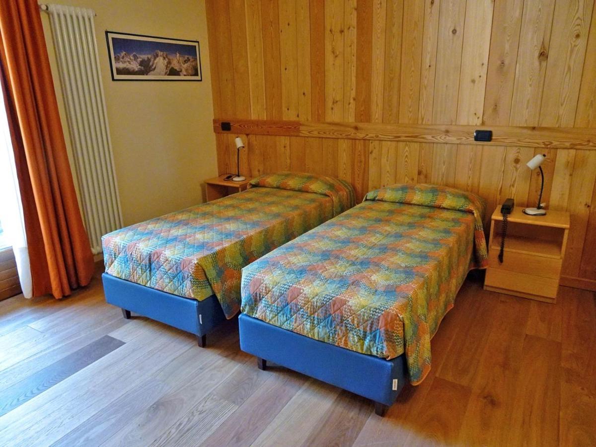 Hotel Aigle Courmayeur Buitenkant foto