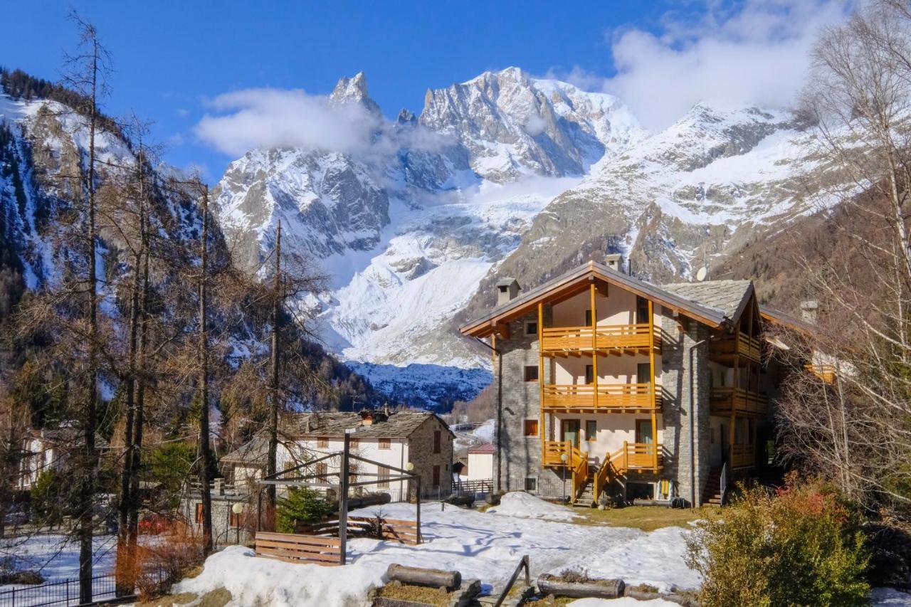 Hotel Aigle Courmayeur Buitenkant foto
