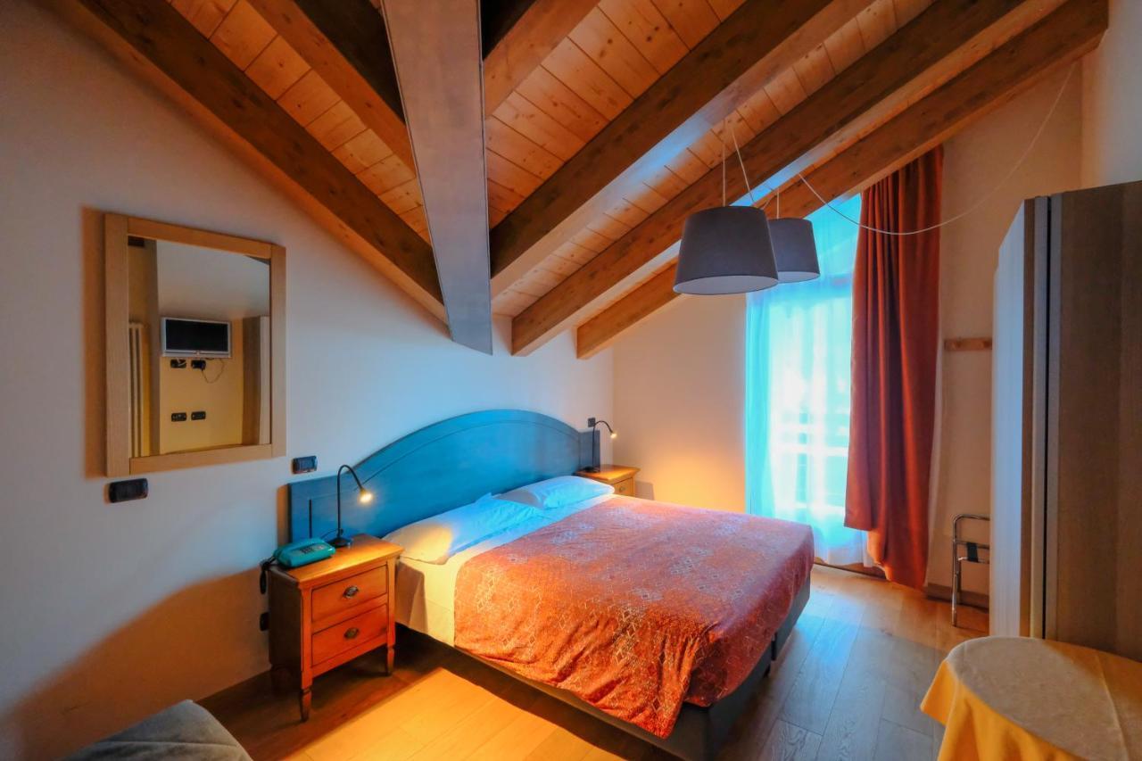 Hotel Aigle Courmayeur Buitenkant foto